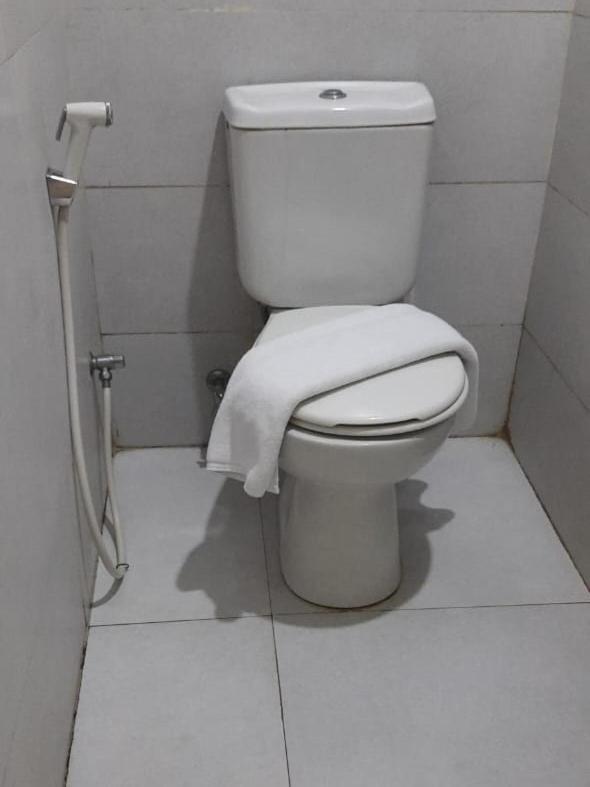 Catania Inn Palembang Eksteriør billede
